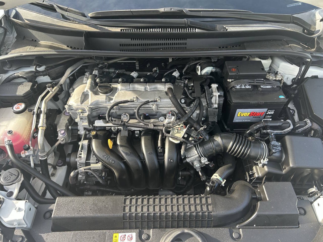 Used 2021 Toyota Corolla LE w/ LE Convenience Package FWD image 18