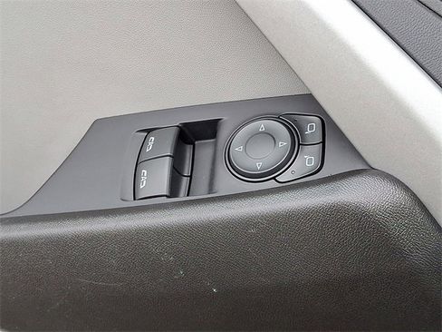 Used 2023 Chevrolet Camaro LT image 21