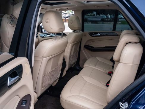 Used 2016 Mercedes-Benz GLE 350 4MATIC w/ Premium Package image 28