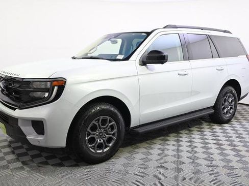 Certified 2025 Ford Expedition Active AWD/4WD image 2