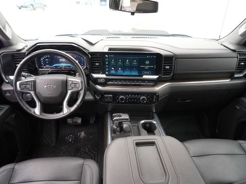 Used 2022 Chevrolet Silverado 1500 LT Trail Boss w/ LT Trail Boss Premium Package image 29