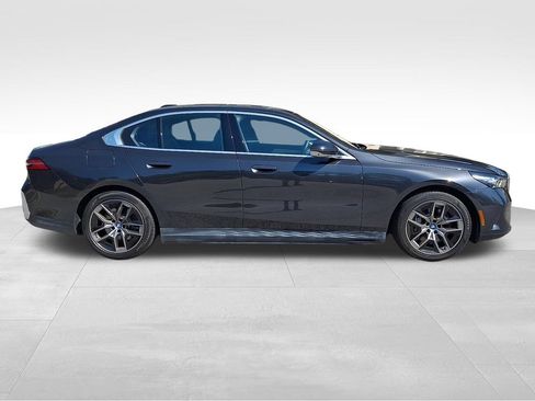 Used 2025 BMW i5 eDrive40i RWD image 7