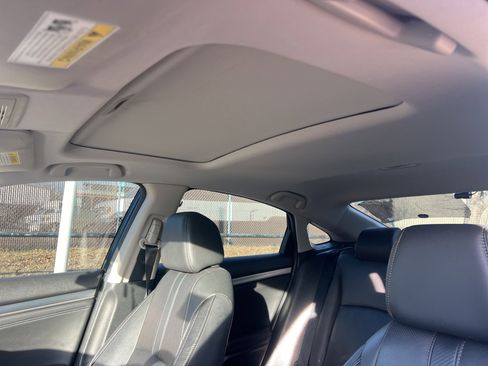 Used 2016 Honda Civic Touring image 10