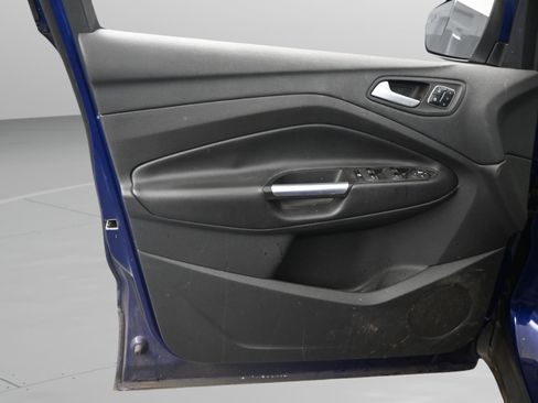 Used 2016 Ford Escape Titanium w/ Equipment Group 301A AWD/4WD image 30