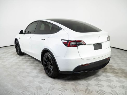 Used 2023 Tesla Model Y Long Range AWD/4WD image 3
