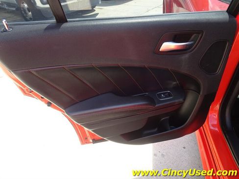 Used 2017 Dodge Charger R/T RWD image 29