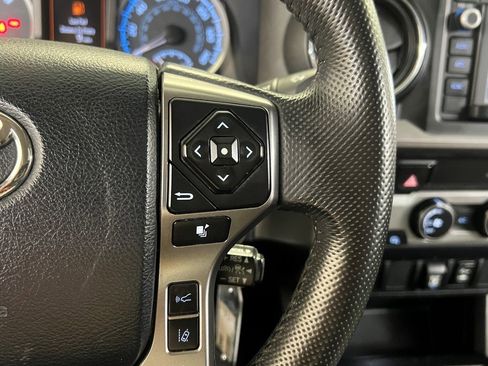 Used 2019 Toyota Tacoma SR5 image 31