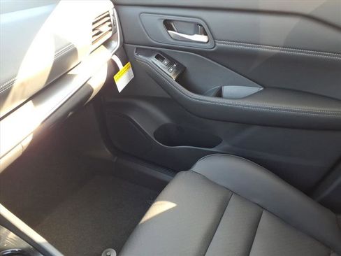 New 2026 Nissan Rogue SV w/ SV Premium Package image 23