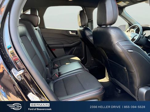 Used 2025 Ford Escape ST-Line AWD/4WD image 17