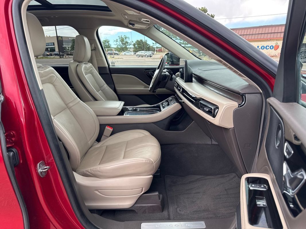 Used 2021 Lincoln Aviator Reserve w/ Equipment Group 201A AWD/4WD image 19