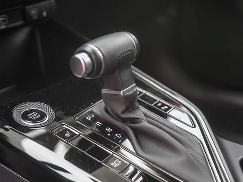 Certified 2025 Kia Niro EX FWD image 24