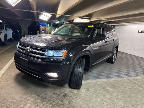 Used 2019 Volkswagen Atlas SEL R-Line image 3