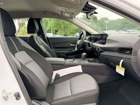 New 2026 Nissan Sentra SV w/ Floor Mat Package FWD image 10