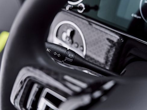 Used 2025 Rolls-Royce Cullinan Black Badge AWD/4WD image 64