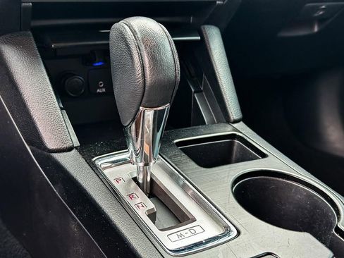 Used 2017 Subaru Outback 3.6R Touring w/ Popular Package #5A image 18