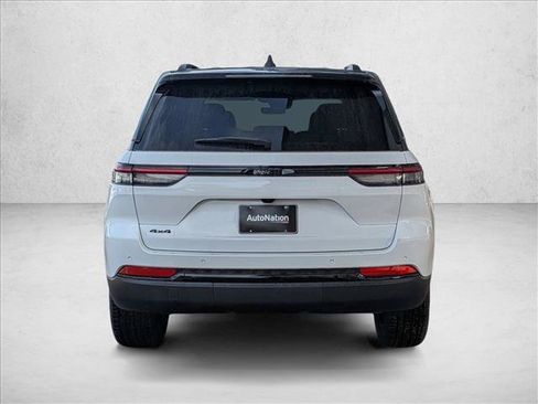 New 2025 Jeep Grand Cherokee Limited image 7