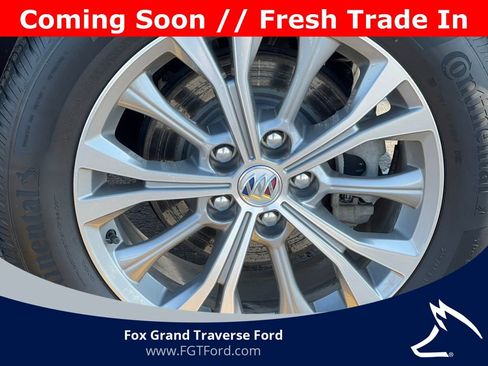 Used 2023 Buick Envision Preferred image 6