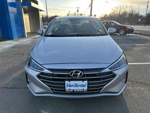 Used 2020 Hyundai Elantra SE image 8