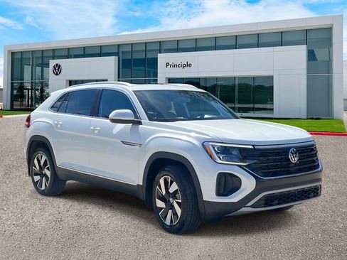 New 2026 Volkswagen Atlas Cross Sport SEL AWD/4WD image 2