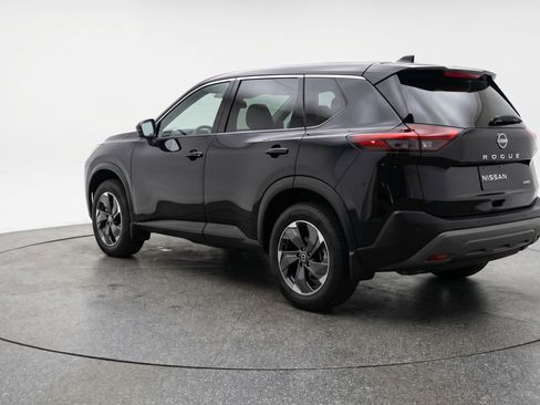 Used 2025 Nissan Rogue SV image 6
