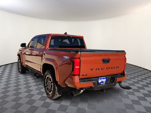 Used 2025 Toyota Tacoma TRD Sport image 3