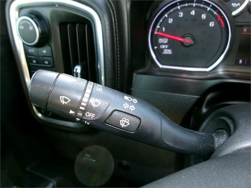 Used 2019 Chevrolet Silverado 1500 LT w/ All-Star Edition image 20