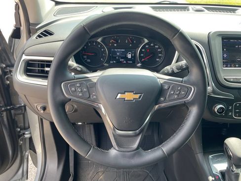Used 2024 Chevrolet Equinox LT FWD image 17