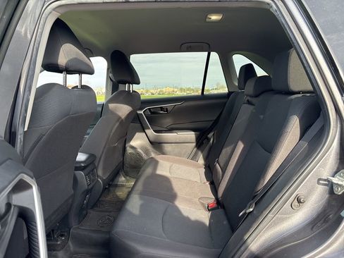 Used 2023 Toyota RAV4 LE image 13