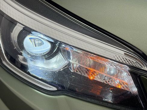 Used 2020 Subaru Forester Premium AWD/4WD image 37