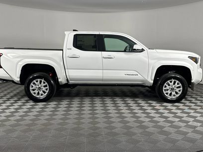New 2025 Toyota Tacoma SR5