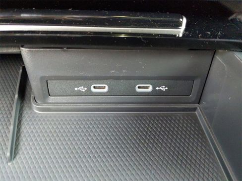 New 2025 Volkswagen Atlas Cross Sport SEL Premium R-Line image 34