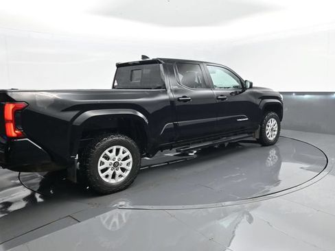 Used 2024 Toyota Tacoma SR5 AWD/4WD image 21
