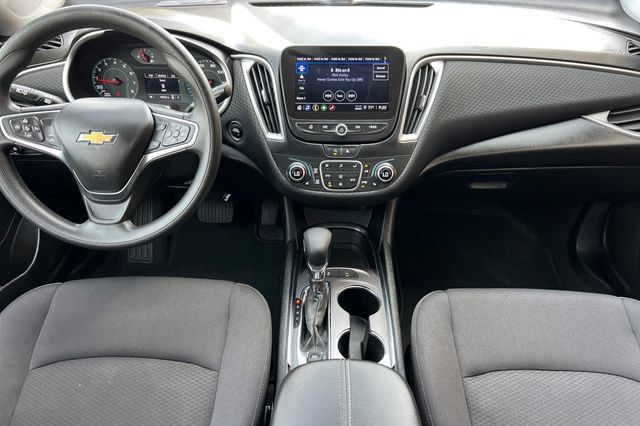 Used 2025 Chevrolet Malibu LT FWD image 15