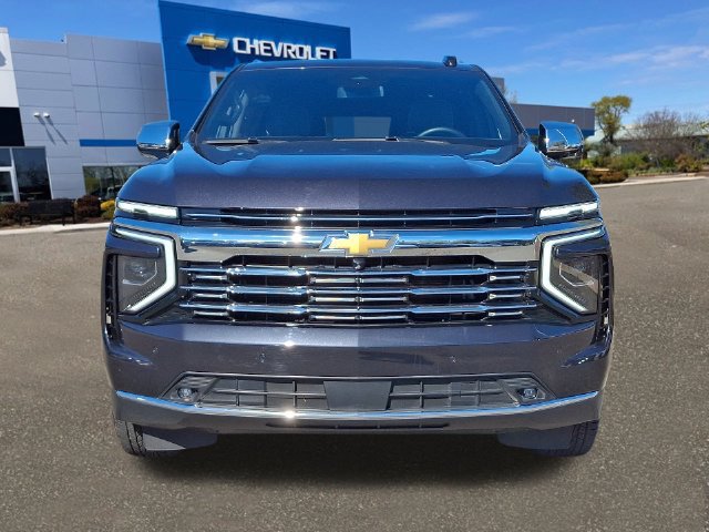 Used 2025 Chevrolet Suburban Premier AWD/4WD image 22