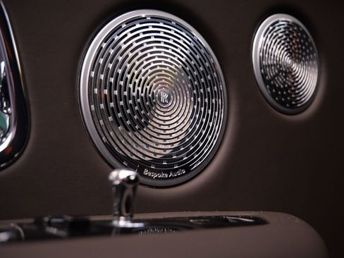 Certified 2022 Rolls-Royce Cullinan Black Badge AWD/4WD image 27