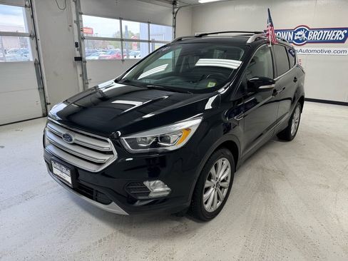 Used 2018 Ford Escape Titanium AWD/4WD image 2