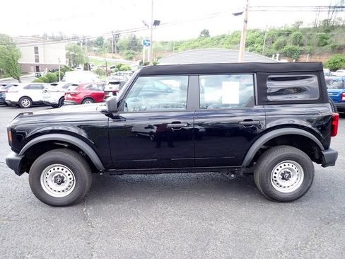 Used 2025 Ford Bronco 4-Door AWD/4WD image 2