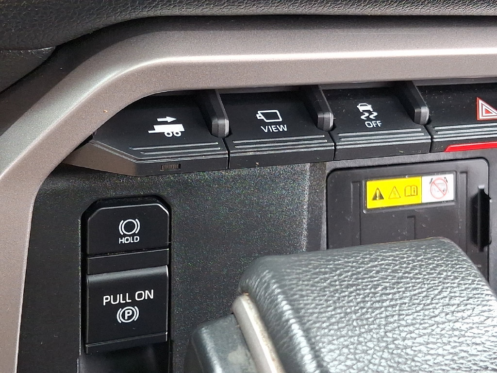 Used 2022 Toyota Tundra Limited AWD/4WD image 33