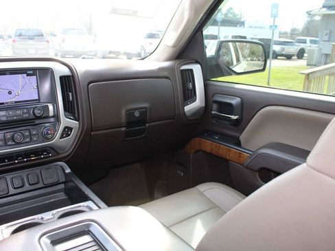 Used 2017 GMC Sierra 1500 SLT w/ SLT Premium Package image 9