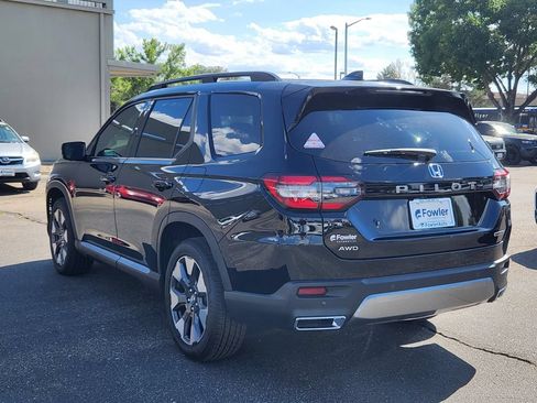 New 2026 Honda Pilot Touring image 5