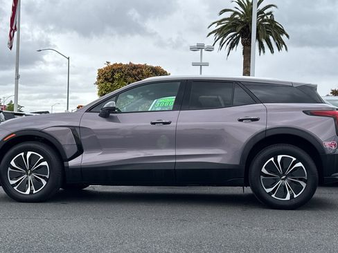 Used 2024 Chevrolet Blazer EV LT image 8