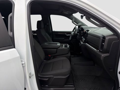 Used 2022 Chevrolet Silverado 1500 LT Trail Boss w/ LPO, Dark Essentials Package image 28