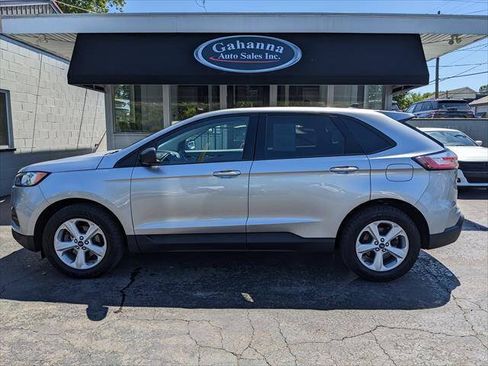 Used 2020 Ford Edge SE FWD image 2