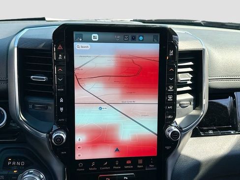 New 2026 RAM 1500 Laramie AWD/4WD image 14