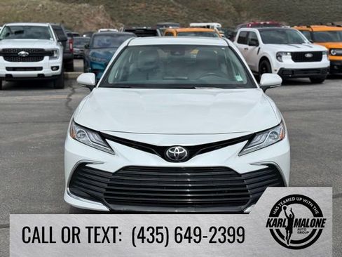 Used 2021 Toyota Camry XLE AWD/4WD image 8