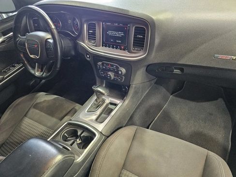 Used 2019 Dodge Charger Scat Pack w/ Navigation & Travel Group RWD image 5