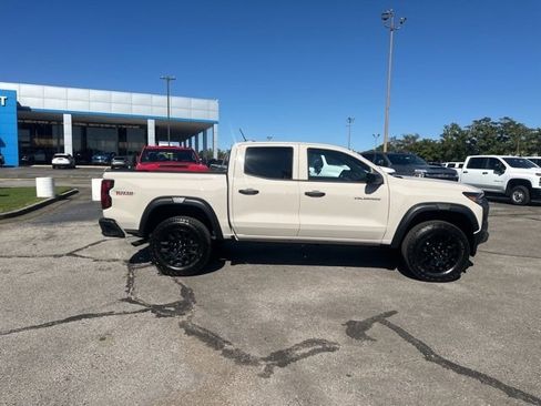 New 2026 Chevrolet Colorado Trail Boss image 2