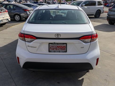 Used 2023 Toyota Corolla LE image 6