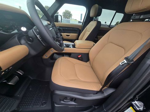 New 2025 Land Rover Defender 110 V8 image 23