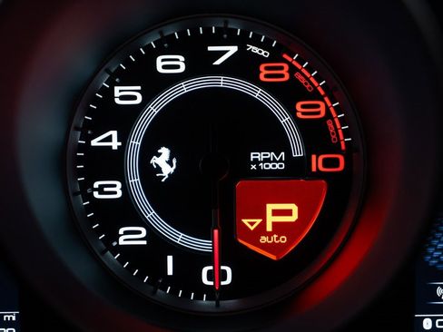 Used 2018 Ferrari 488 GTB image 27